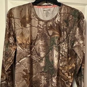 Women’s Real Tree 2X top.
